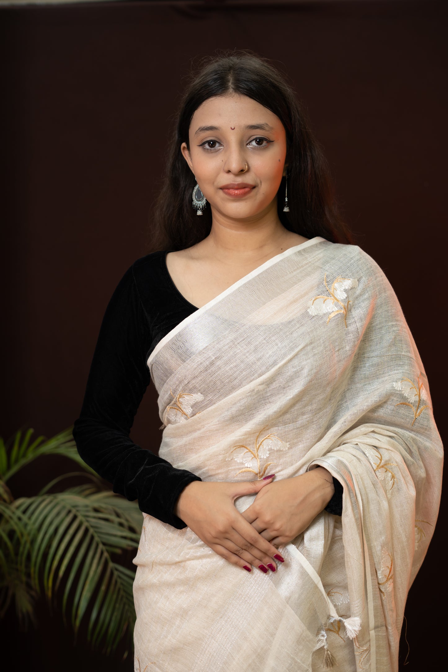Embroidered White Linen Saree with zari border