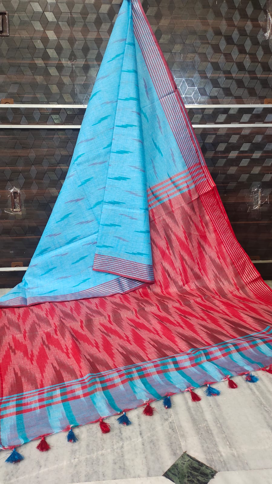 Red and blue printed patterned saree