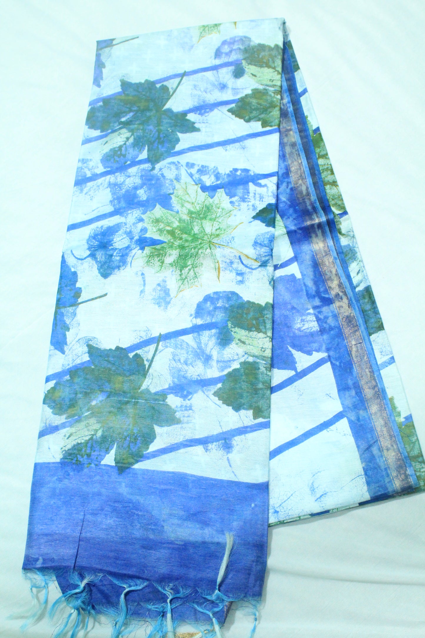 printed saree in floral pattern