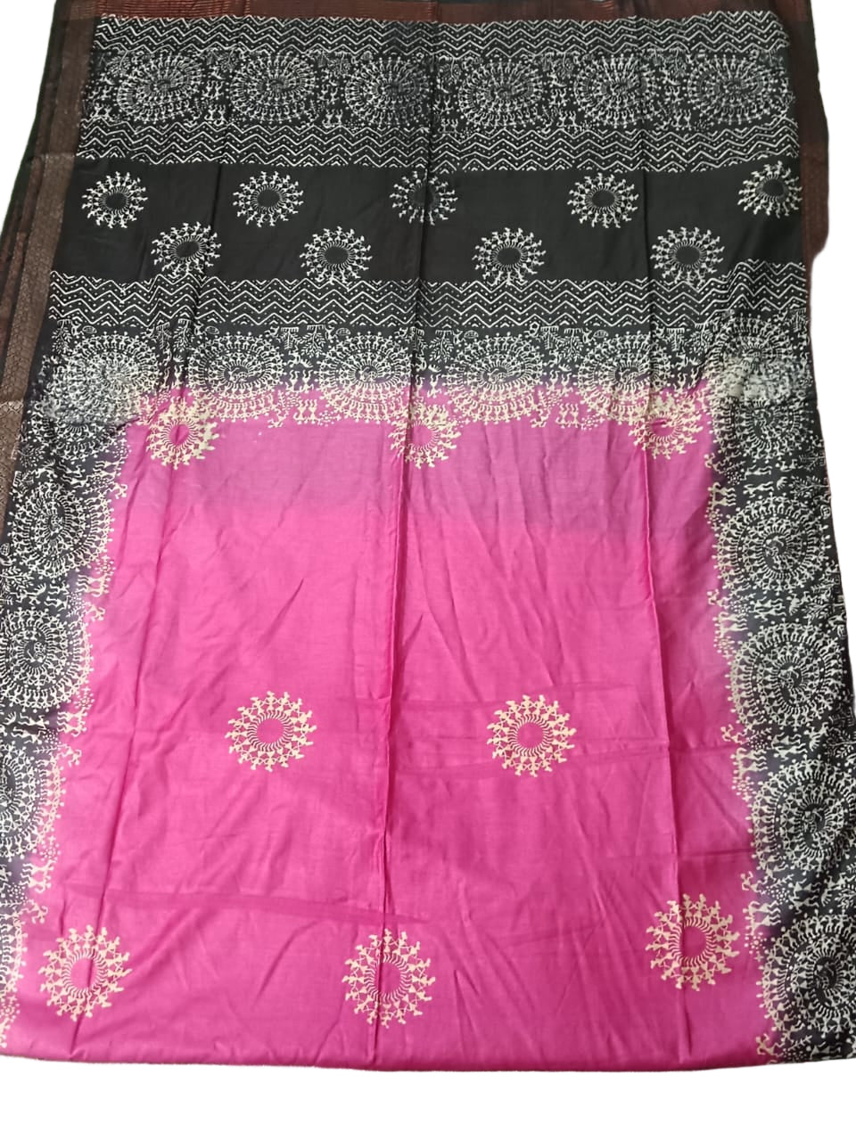 Digital printed saree in pink and black color