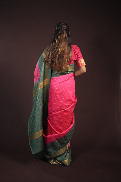 Double shade pink and grey stunning saree with zari border