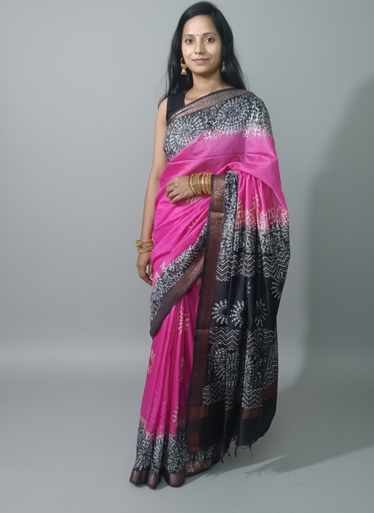 Digital printed saree in pink and black color