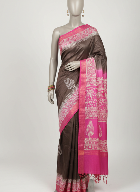 Printed Saree with white pattern in pink and brown color