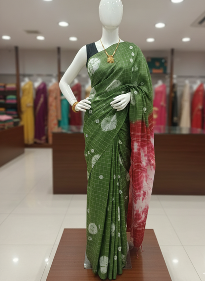 Green and pink  with bandhani print saree