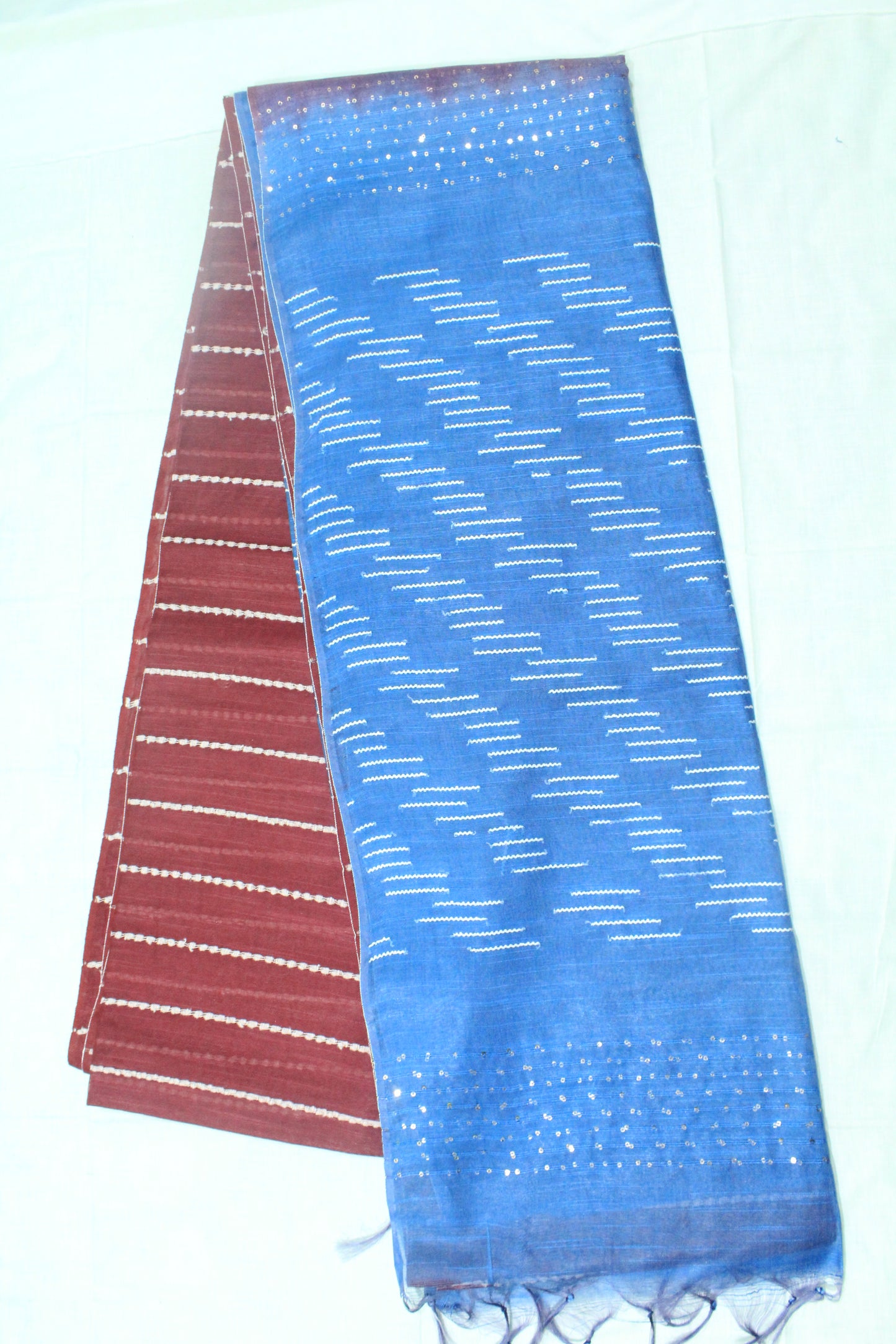 Staple pallu without border silk Saree in pink and blue color