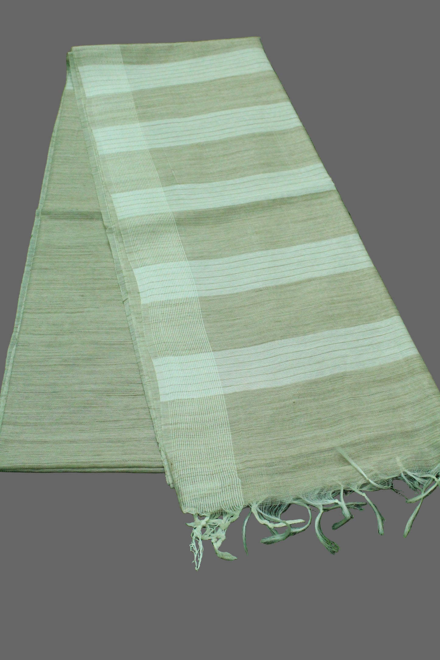 Silk Saree with White pattern & border in cream color