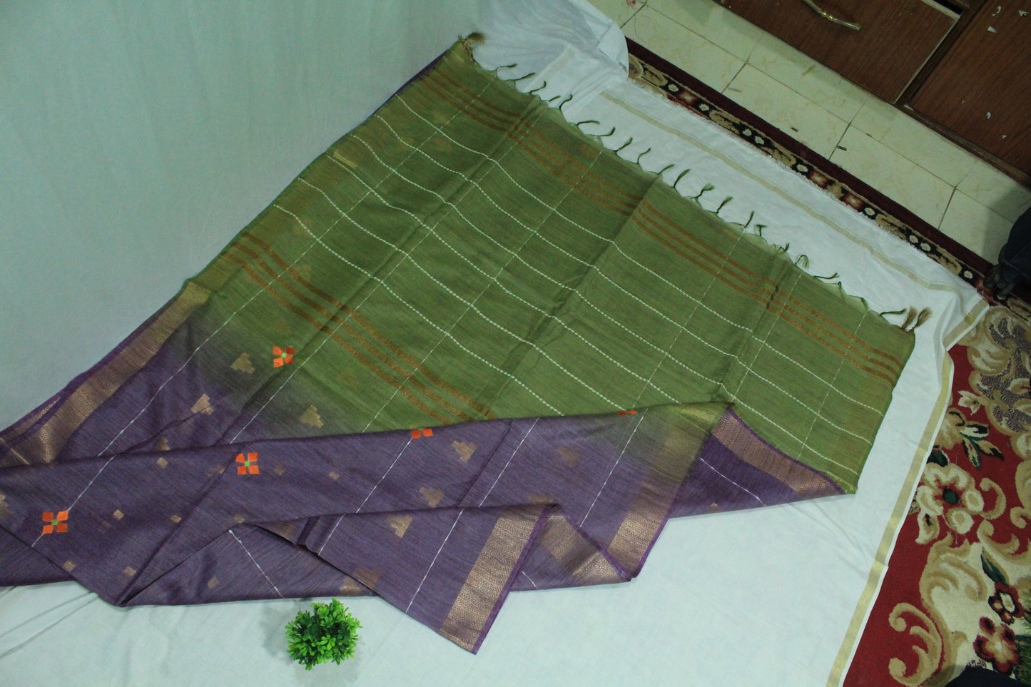 embroidered  double shade green saree with zari work