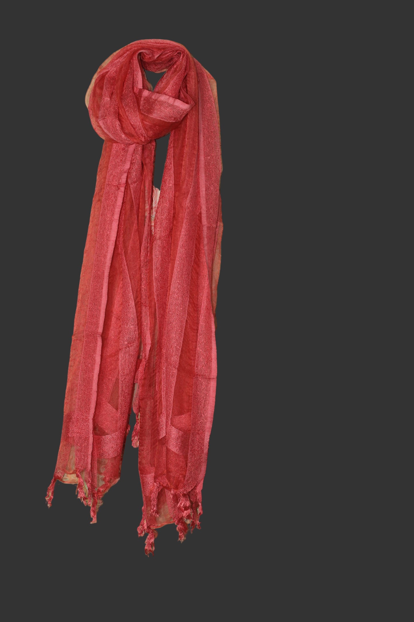 Net dupatta with thread pattern