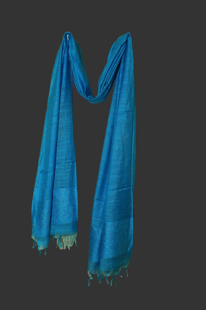 Plain Silk dupatta with thread pattern