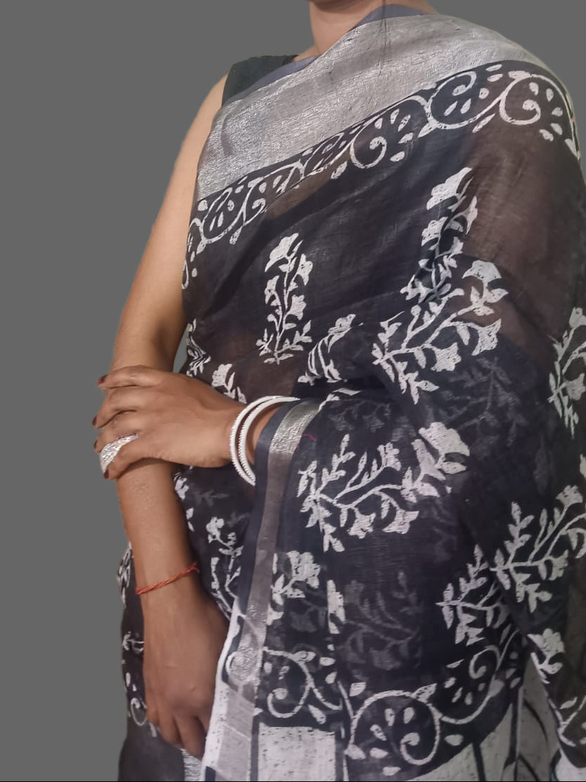 Black printed Linen saree with floral pattern